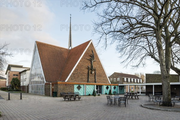 Chapel of the Ascension, University of Chichester, Chichester, West Sussex, 2015 Artist