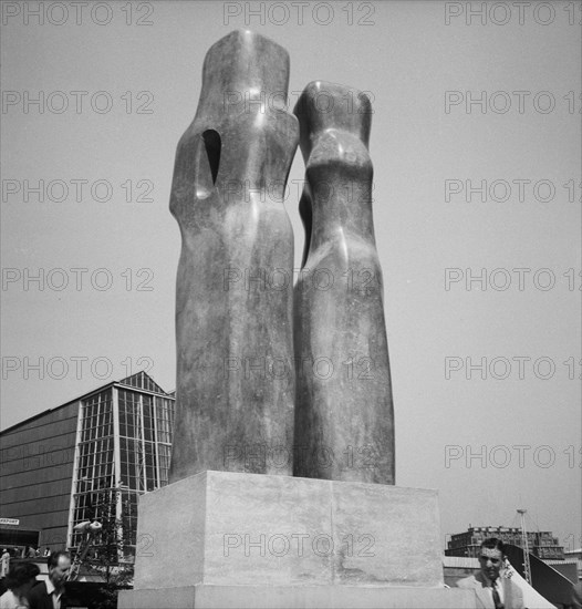 Contrapuntal Forms', sculpture by Barbara Hepworth, Festival of Britain, Lambeth, London, 1951