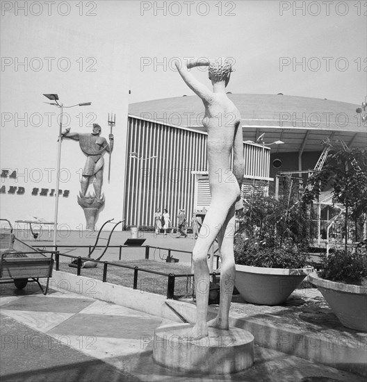 Youth', sculpture by Dapnhe Hardy, Festival of Britain site, South Bank, Lambeth, London, 1951