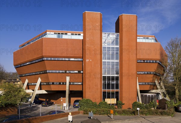 Florey Building, Queen's College, Oxford University, Oxfordshire, 2011