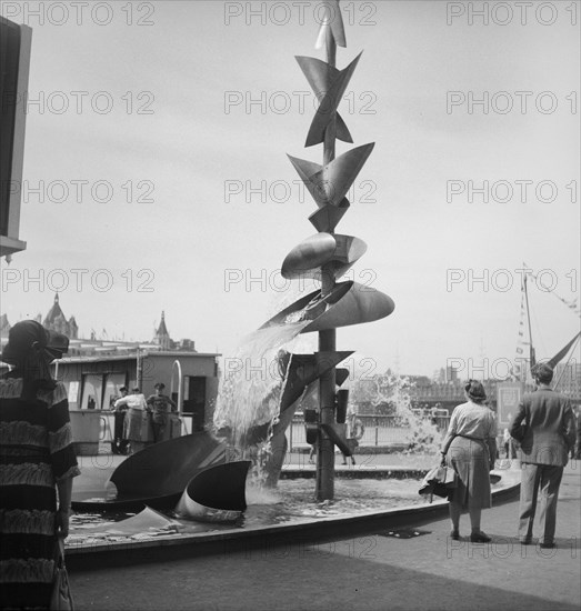 Water Mobile', sculpture by Richard Huws, Festival of Britain, South Bank, Lambeth, London, 1951