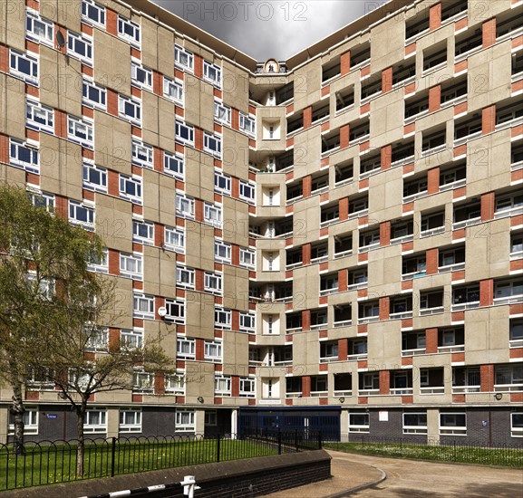 James Hammett House, Dorset Estate, Diss Street, Bethnal Green, Tower Hamlets, London, 2013