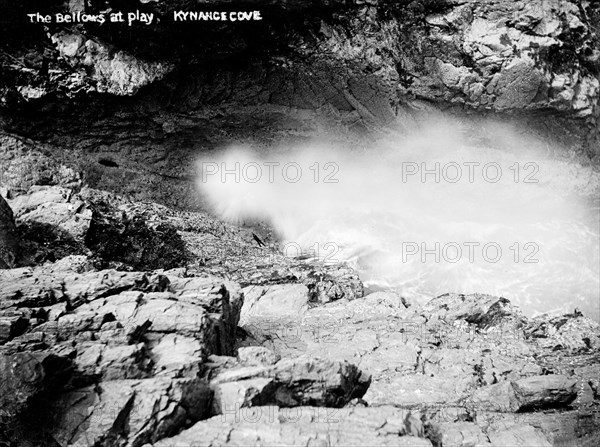 Devil's Bellows Kynance Cove, Mullion, Cornwall, 1907