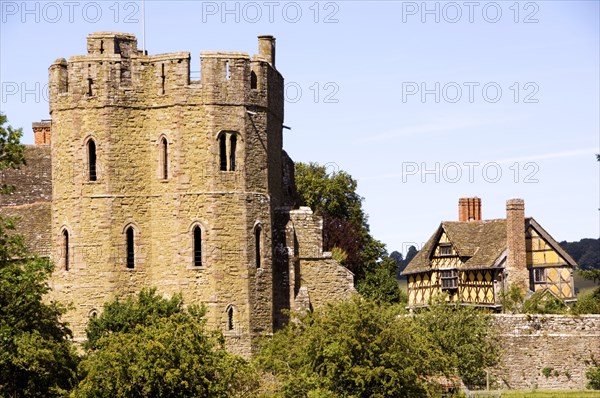 South tower and gatehouse, Stokesay Castle, Shropshire, c1997-c2016