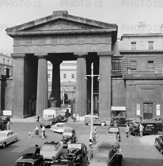 Euston Arch, Euston Station, Euston Road, Camden, London, 1960