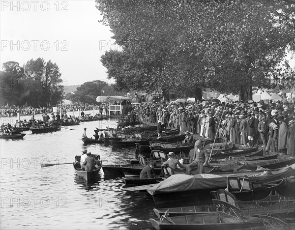 Henley Regatta, Henley-on-Thames, Oxfordshire, 1902