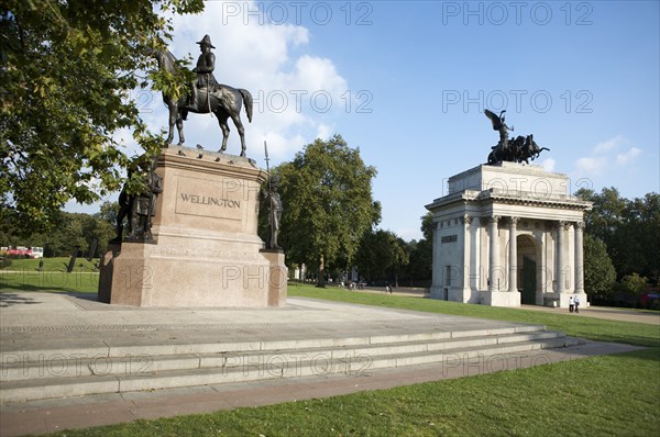 Statue of the Duke of Wellington and the Wellington Arch, London, c1980-c2017. Creator: Historic England commissioned photographer.