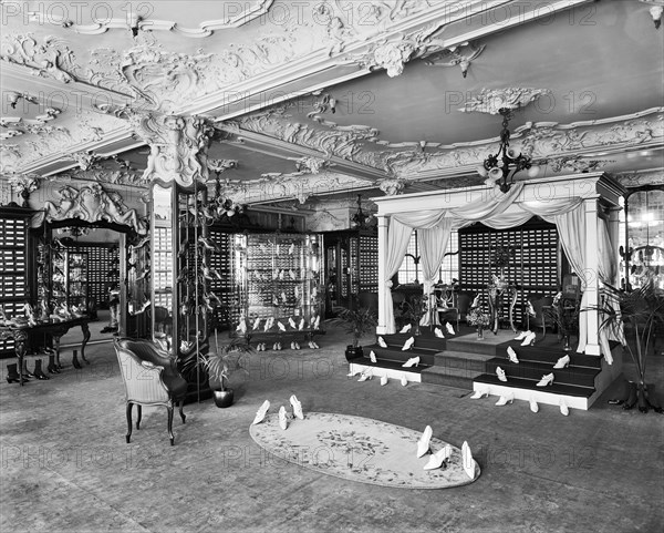 Ladies' shoe department, Harrods, Brompton Road, Knightsbridge, London, 1919