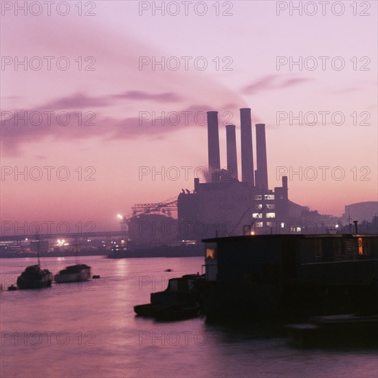 Cremorne Wharf, Chelsea, London, c1955-c1960