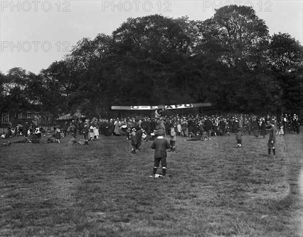 Aeroplane landed in Regent's Park, London, September 1920