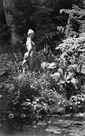 Statue by the pond, Park Place, Remenham, Berkshire, c1900