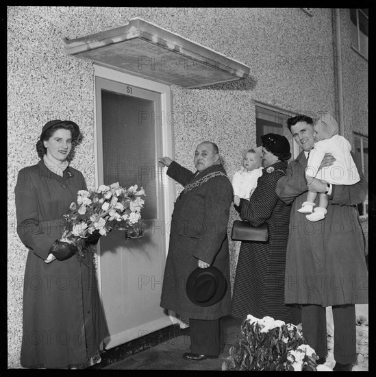 House opening ceremony, Ramsbury Avenue, Penhill, Swindon, Wiltshire, 1955