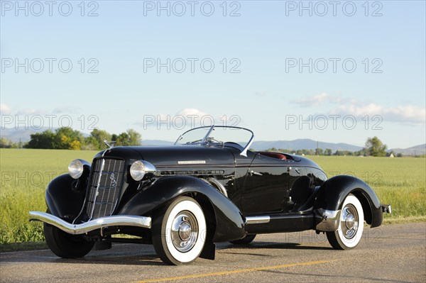 Auburn 852 SC Speedster 1936. Artist: Simon Clay.