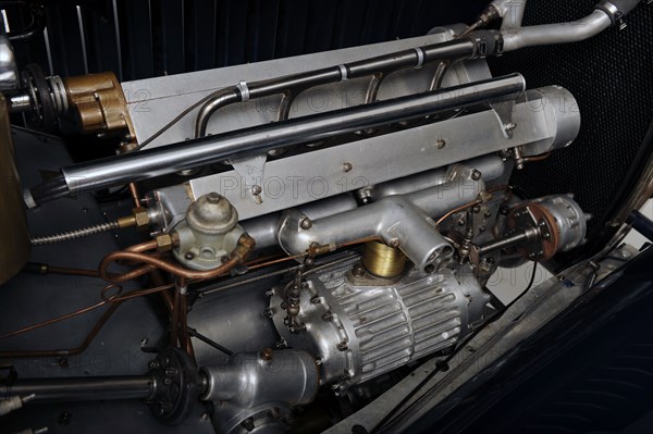 Bugatti type 55 1932. Artist: Simon Clay.
