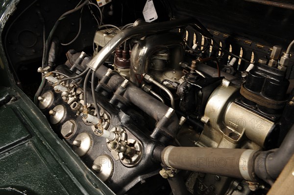 Cadillac 1914. Artist: Simon Clay.