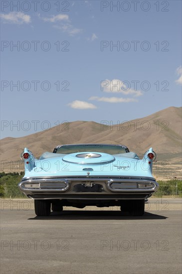 Chrysler Imperial 1957 ex Howard Hughes. Artist: Simon Clay.