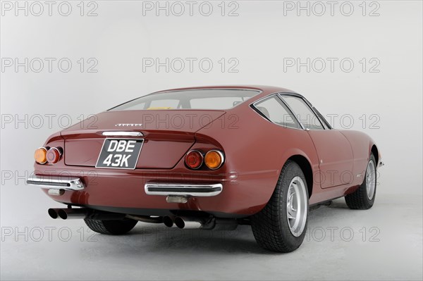 Ferrari 365 GTB 1972. Artist: Simon Clay.