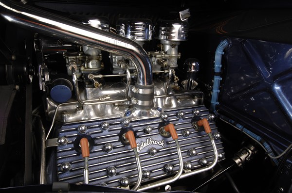 Ford Custom 1934. Artist: Simon Clay.
