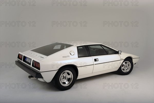 Lotus Esprit 1977 from the James Bond film The Spy Who Loved Me. Artist: Simon Clay.