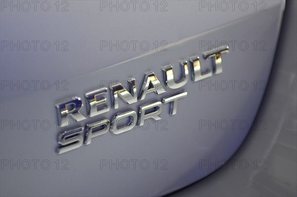 Renault Twingo Sport - launch 2007. Artist: Simon Clay.