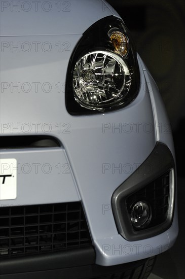 Renault Twingo Sport - launch 2007. Artist: Simon Clay.