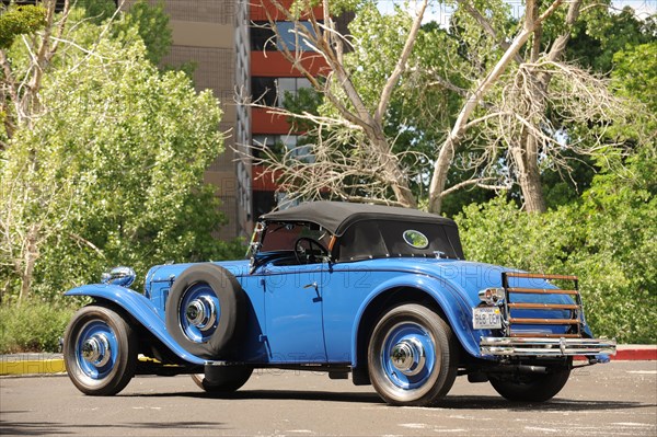 Ruxton model c roadster 1932. Artist: Simon Clay.