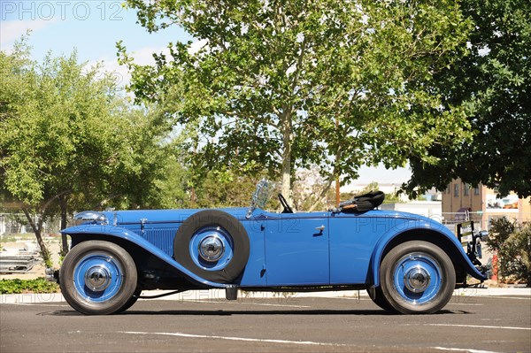 Ruxton model c roadster 1932. Artist: Simon Clay.