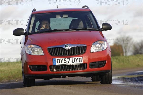 Skoda Fbia Estate HTP 1-2 2007. Artist: Simon Clay.
