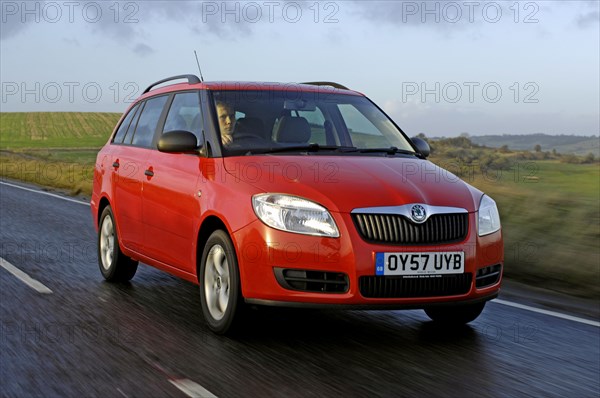 Skoda Fbia Estate HTP 1-2 2007. Artist: Simon Clay.