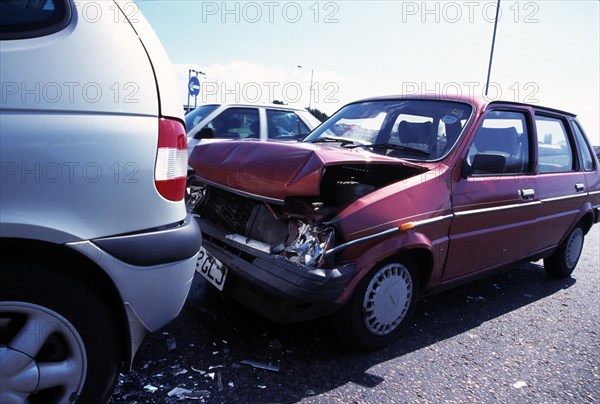 2000 Accident AUSTIN METRO. Artist: Unknown.