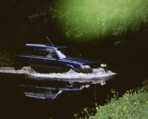 1988 Subaru 1.8 4WD Estate. Artist: Unknown.