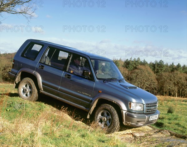 2002 Isuzu Trooper Duty 3.0 TD long wheel base. Artist: Unknown.