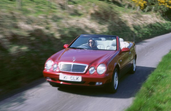 1999 Mercedes Benz CLK 320 cabriolet. Artist: Unknown.