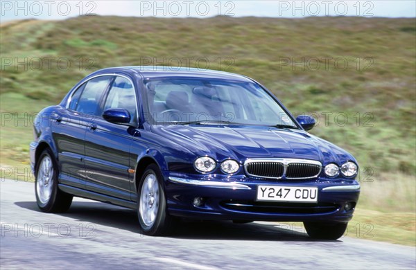 2001 Jaguar X type 2.5. Artist: Unknown.