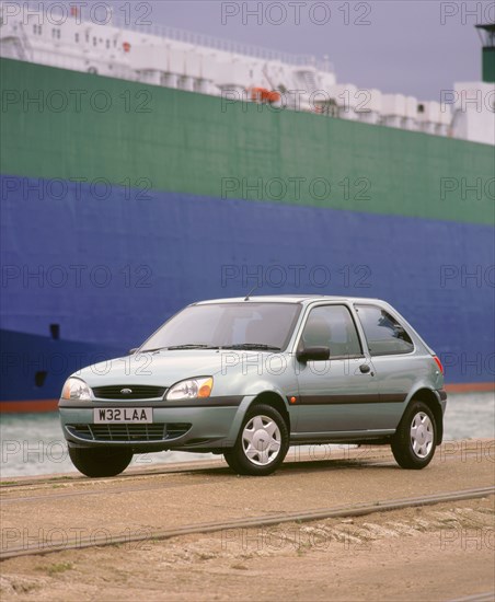 2000 Ford Fiesta Finesse. Artist: Unknown.