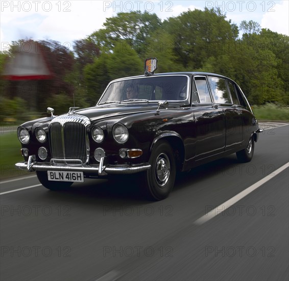 1970 Daimler Vanden Plas DS 420 limousine. Ex Queen Mother. Artist: Unknown.