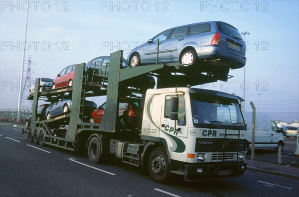 Car transporter. Artist: Unknown.