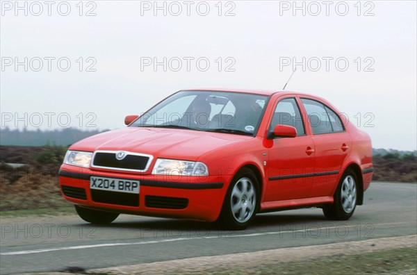 2001 Skoda Octavia 1.6i. Artist: Unknown.