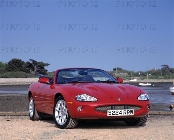 1999 Jaguar XKR . Artist: Unknown.