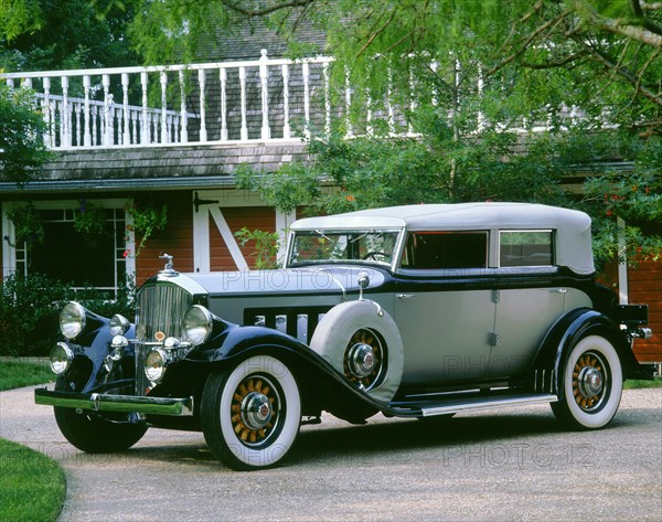 1930 Pierce Arrow 7 passenger phaeton. Artist: Unknown.