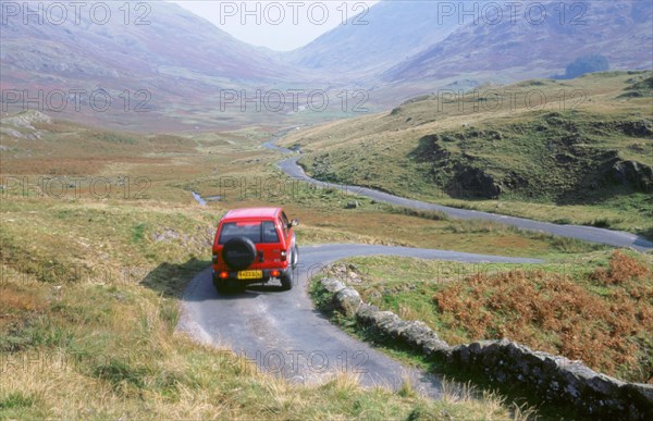 1998 Isuzu Trooper Duty. Artist: Unknown.