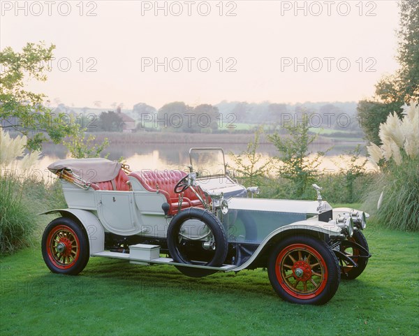 1909 Rolls Royce Silver Ghost. Artist: Unknown.