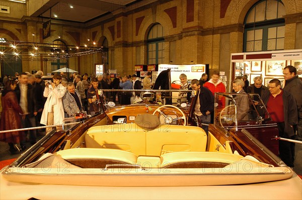 2004 Classic Cars Live Show at Alexandra Palace. Artist: Unknown.
