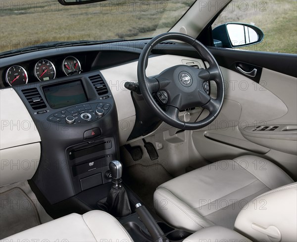 2003 Nissan Primera 2.2TD Estate Interior. Artist: Unknown.