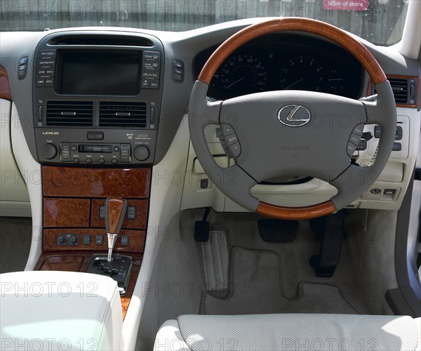 2004 Lexus LS430. Artist: Unknown.