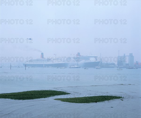 Queen Mary II with Queen Elizabeth II, Southampton, May 2004. Artist: Unknown.