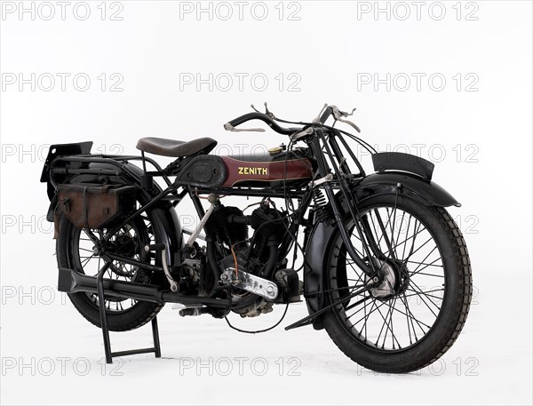 1925 Zenith 680cc. Artist: Unknown.