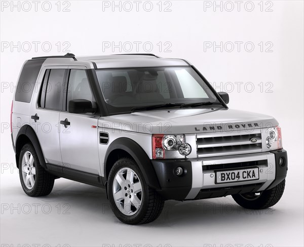 2004 Landrover Discovery. Artist: Unknown.