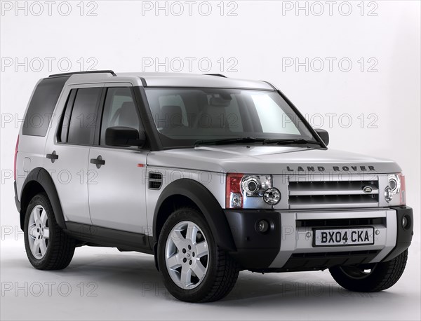 2004 Landrover Discovery. Artist: Unknown.