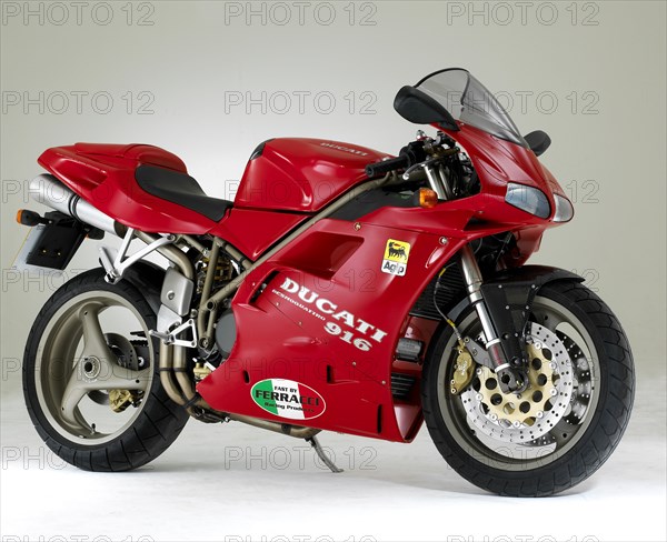 1995 Ducati 916. Artist: Unknown.